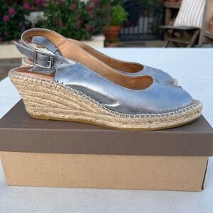 Silver color wedge sandals